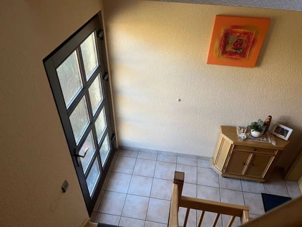 Immobilie in Hartmannsdorf bei Kirchberg - Moderne 3-Zimmer-Dachgeschosswohnung mit Dachterrasse, Kamin & Garage - Bild 4