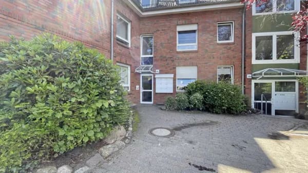 Immobilie in Kisdorf - Attraktive Erdgeschosswohnung mit Sonnenterrasse und Tiefgaragenstellplatz in Kisdorf - Bild 2