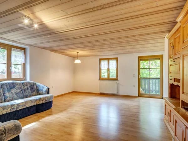 Immobilie in Haag in Oberbayern - Haag/Zweifamilienhaus - Ruhig. Renoviert. Gepflegt. - Bild 1