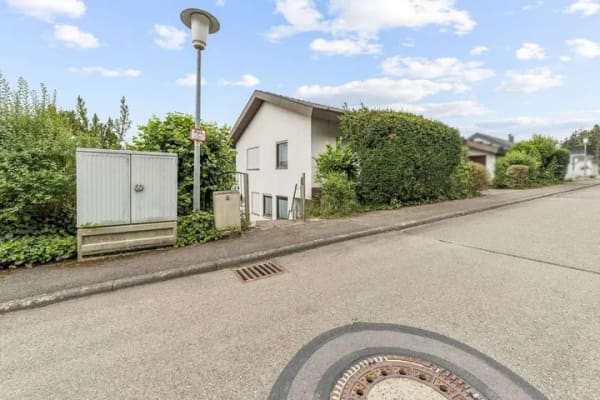 Immobilie in Zimmern ob Rottweil - Top Einfamilienhaus mit Einliegerwohnung in Zimmern ob Rottweil Ortsteil Horgen! - Bild 1