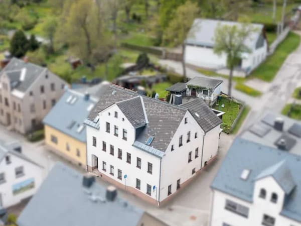 Immobilie in Johanngeorgenstadt - Viel Platz für Familie und Generationen – großzügiges Wohnhaus mit 264 m² Wohnfläche - Bild 2