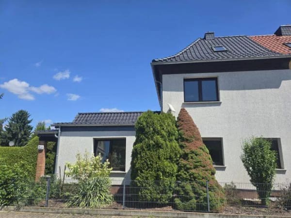 Immobilie in Muldestausee - Sehr schönes Einfamilienhaus mit kleinem Gästehaus in sehr ruhiger Wohnlage! - Bild 2