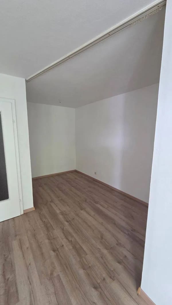 Immobilie in Kempten (Allgäu) - Großzügiges 1-Zimmer-Appartement mit Westbalkon - Bild 2