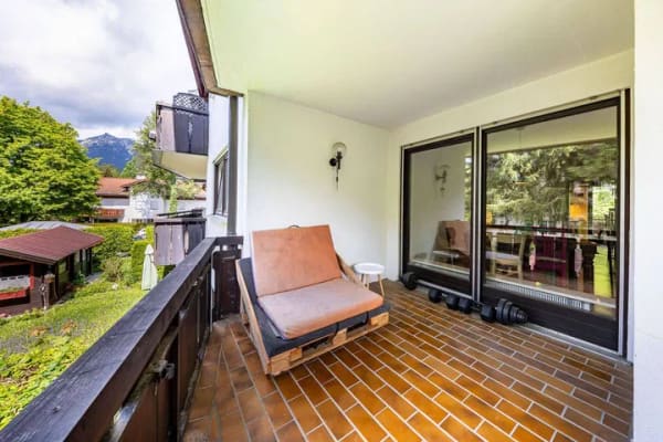 Immobilie in Garmisch-Partenkirchen - 3 Zimmer Wohnung mit zwei Balkonen - Bild 2