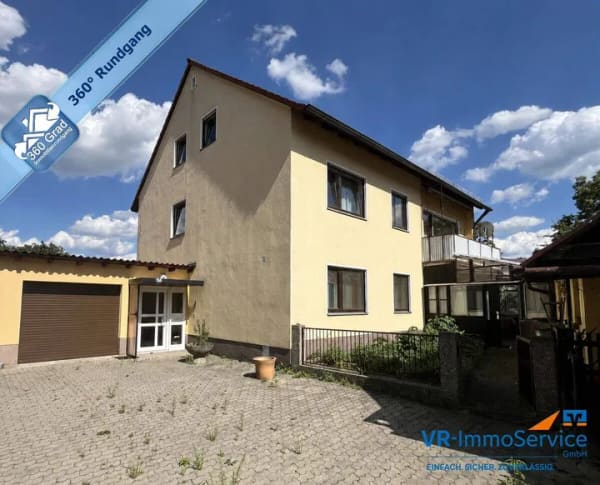 Immobilie in Roßtal - Rendite & Potenzial mitten in Roßtal: Großes Mehrfamilienhaus, Garagen & 2 zusätzliche Häuser auf einem Grundstück! - Bild 0