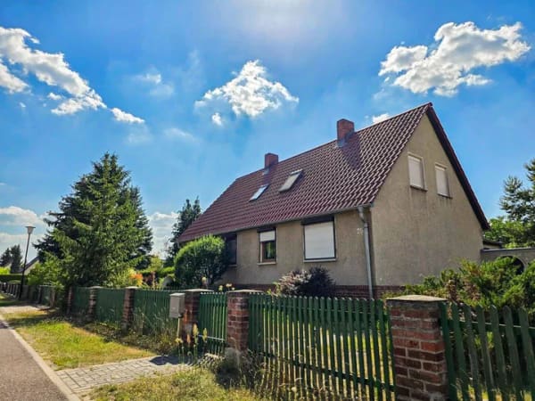 Immobilie in Oranienbaum-Wörlitz - Gemütliches Familiendomizil mit enormem Potenzial und weitläufigem Naturgrundstück - Bild 1