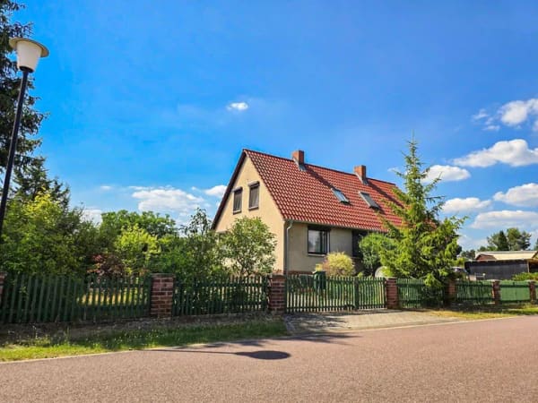 Immobilie in Oranienbaum-Wörlitz - Gemütliches Familiendomizil mit enormem Potenzial und weitläufigem Naturgrundstück - Bild 2