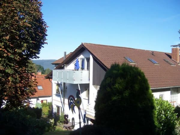 Immobilie in Neckargemünd - Gemütliche 3-ZKB- Dachgeschosswohnung mit Balkon + eigenem Gärtchen - Bild 1
