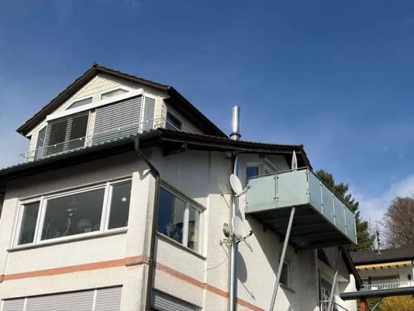 Immobilie in Neckargemünd - Gemütliche 3-ZKB- Dachgeschosswohnung mit Balkon + eigenem Gärtchen - Bild 3