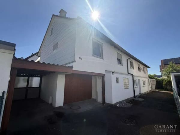Immobilie in Donzdorf - Einfamilienhaus mit großzügigen Lagerflächen und vielseitigen Nutzungsmöglichkeiten in Salach - Bild 0