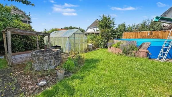 Immobilie in Warburg - Ankommen und bleiben: Familienhaus mit Kamin, Garten und Platz zum Wachsen in Warburg - Bild 1