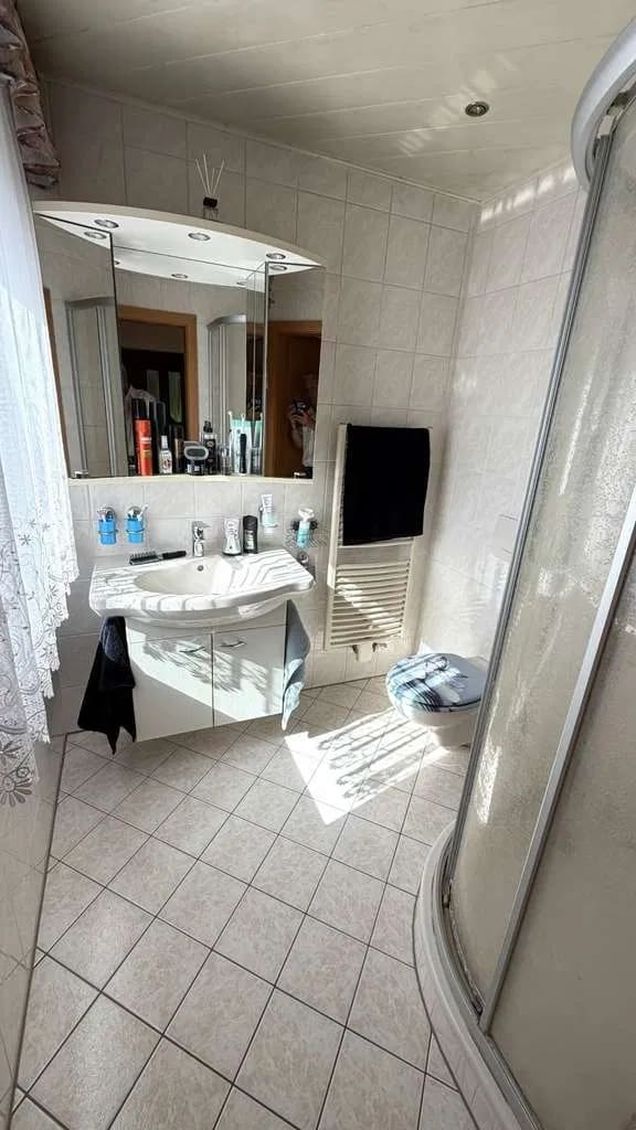 Immobilie in Königshain-Wiederau - Einfamilienhaus mit großem Grundstück und vielseitigem Nebengebäude in ruhiger Lage - Bild 3