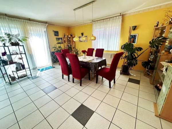 Immobilie in Sprendlingen - Charmantes Zuhause mit liebevoll angelegtem Garten und viel Platz für die ganze Familie - Bild 4