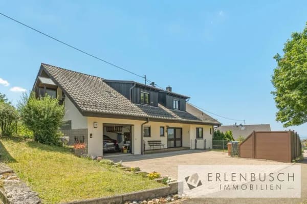 Immobilie in Althütte - Viel Platz zum Wohnen – gepflegtes Zweifamilienhaus mit großem Grundstück und Baupotenzial - Bild 0