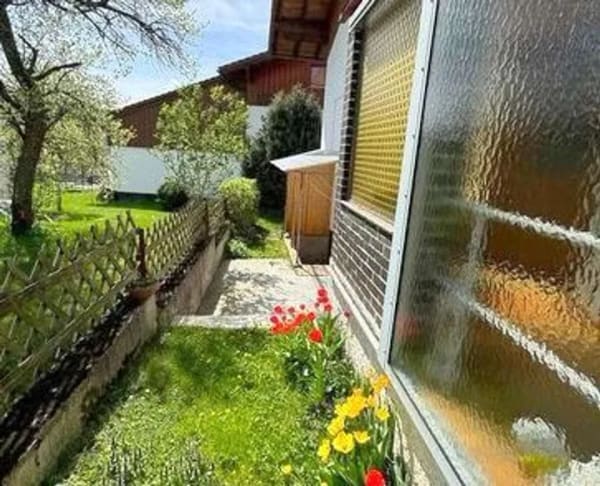 Immobilie in Bodenmais - Geräumiges Familienhaus mit Einliegerwohnung in Bodenmais/Bayerischer Wald - Bild 2