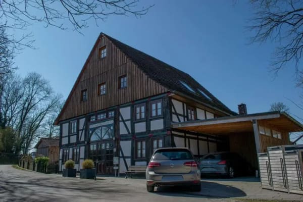 Immobilie in Deensen - Zeitlose Eleganz auf historischem Grund – außergewöhnliches Fachwerkanwesen mit Pool - Bild 2
