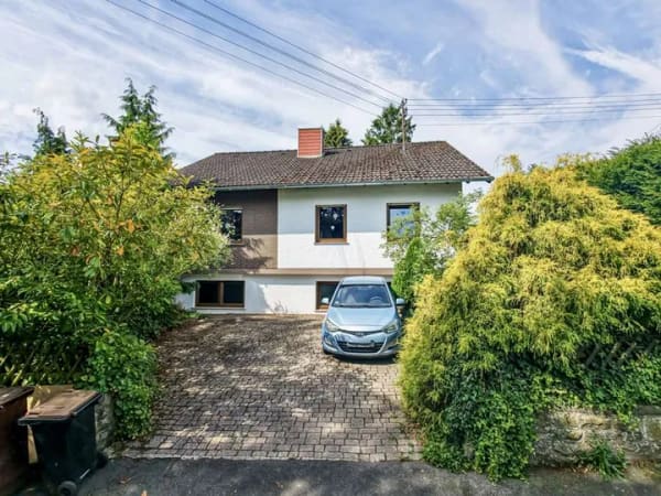 Immobilie in Mechernich - Kleines Einnfamilienhaus mit Ausbaureserve - Bild 1