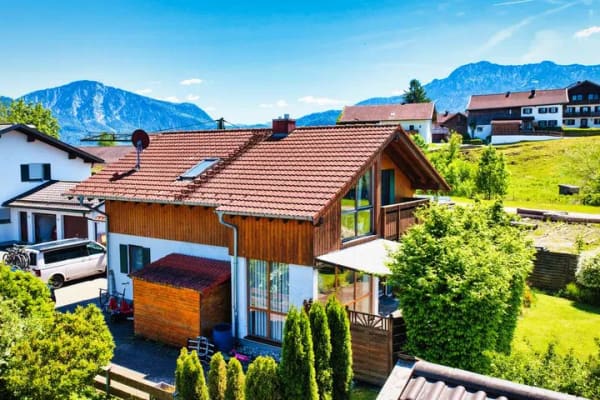 Immobilie in Großweil - Mehr Garten. Mehr Freiheit, Mehr Lebensqualität. Willkommen in Ihrem Zuhause mit Alpenpanorama. - Bild 2