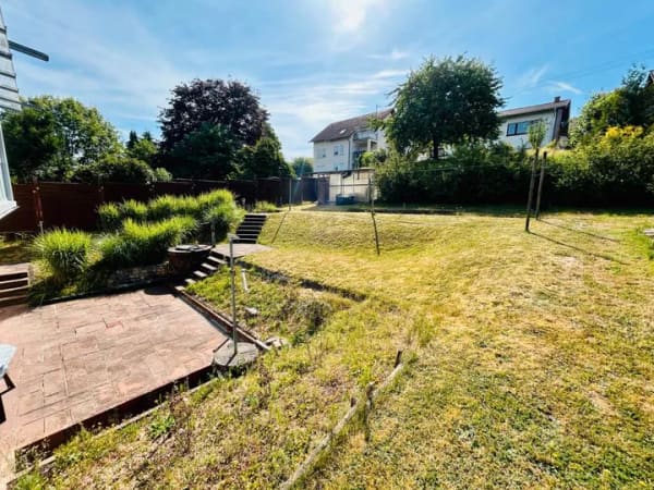 Immobilie in Marpingen - Großzügiges Zweifamilienhaus mit ausgebautem Dachgeschoss in Marpingen- Berschweiler - Bild 0