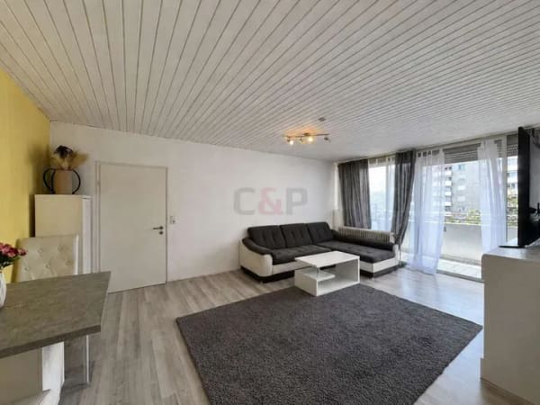 Immobilie in Rodenbach - 4-Zimmer-Wohnung mit Balkon – Neue Heizungsanlage – Attraktives Gestaltungspotenzial - Bild 0