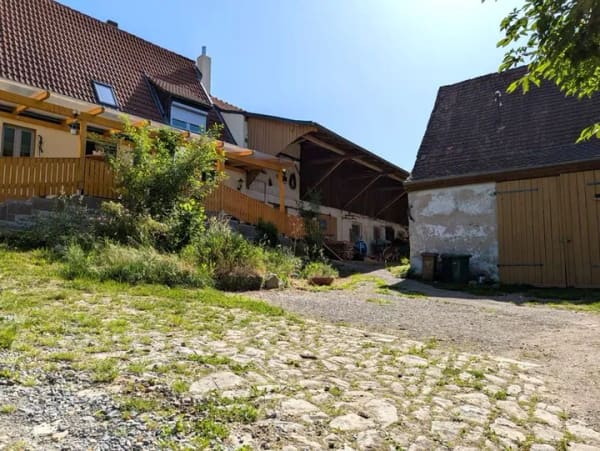Immobilie in Walsdorf - Hofstelle mit ca. 4.300 m² Grundstück und Entwicklungspotenzial - Bild 1