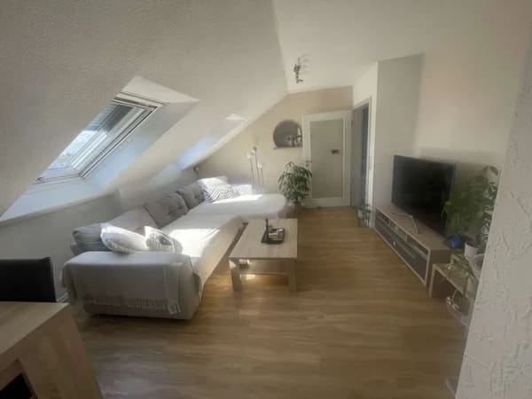 Immobilie in Großwallstadt - Charmante Eigentumswohnung im DG mit großzügiger Südloggia in begehrter Mainnähe - Bild 0