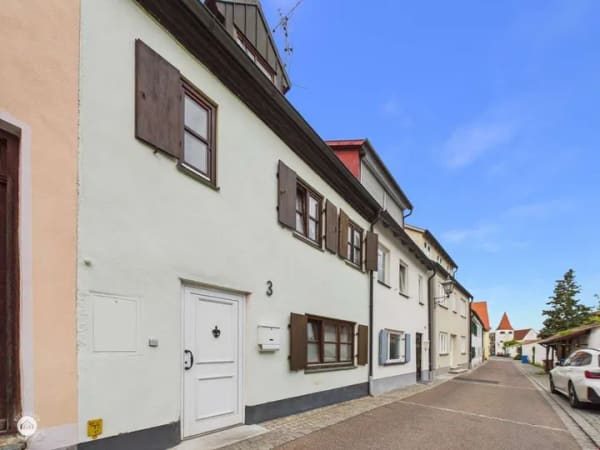 Immobilie in Dillingen a.d.Donau - Zentral und liebenswert - ein Stadthaus zum verlieben! Saniertes Wohnhaus in stadtnaher und angenehm - Bild 1