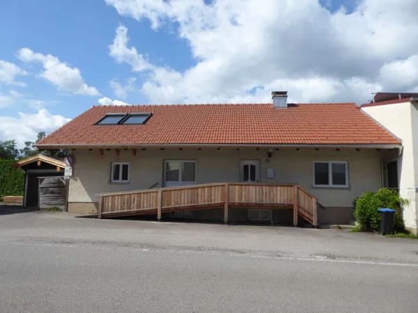 Immobilie in Fridolfing - Einfamilienhaus mit 70 KV Photovoltaikanlage in Nähe Fridolfing zu verkaufen ! - Bild 3