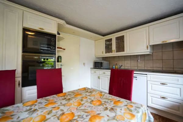 Immobilie in Weener - Haus mit Anbau, separatem Holzhaus und Carport!
Vielseitig nutzbar, Platz für bis zu 9 Personen! - Bild 4
