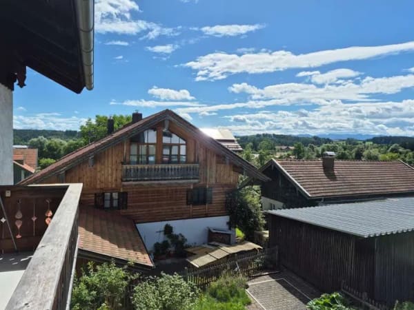 Immobilie in Eurasburg - Ruhig gelegene 2 Zimmer mit Essküche und Balkon in Aussichtslage - Bild 2