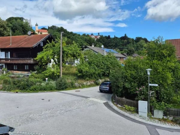Immobilie in Eurasburg - Ruhig gelegene 2 Zimmer mit Essküche und Balkon in Aussichtslage - Bild 3