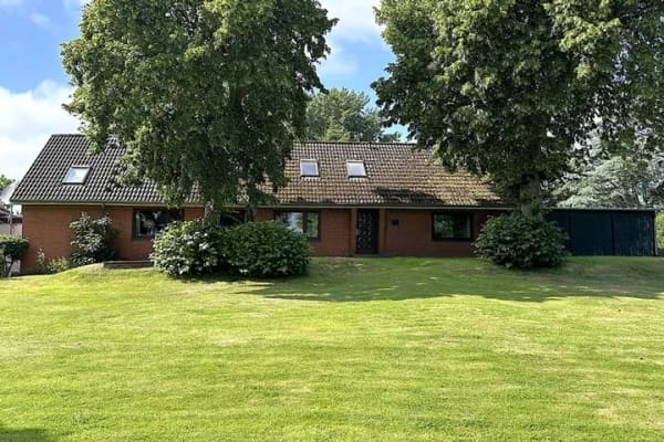 Immobilie in Risum-Lindholm - Gepflegtes Einfamilienhaus mit Doppelcarport, großem Süd-Garten und Weitblick in Maasbüll - Bild 4