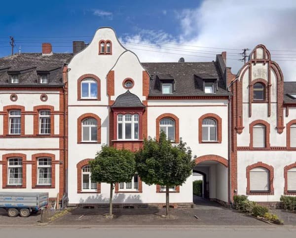 Immobilie in Münstermaifeld - Charmantes - kernsaniertes Dreifamilienhaus mit langfristigen Renditeperspektiven - Bild 0