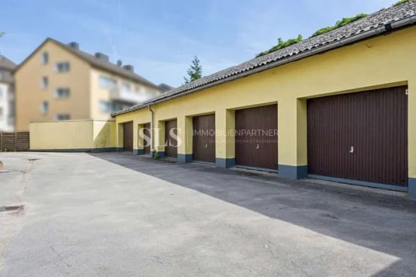 Immobilie in Witten - Mehrfamilienhaus mit sieben Wohneinheiten, neun Garagen und zusätzlichem Mietsteigerungspotenzial - Bild 2