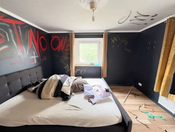Immobilie in Tirschenreuth - Modernisierte Doppelhaushälfte mit Ausbaupotenzial und Gestaltungsspielraum durch Renovierung - Bild 4