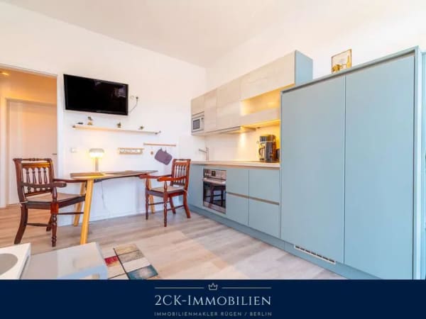Immobilie in Mönchgut - Ostseebad Thiessow: moderne, möblierte 2-Zimmer-Ferienwohnung in Strandnähe, Stellplatz & Sonne inkl - Bild 1