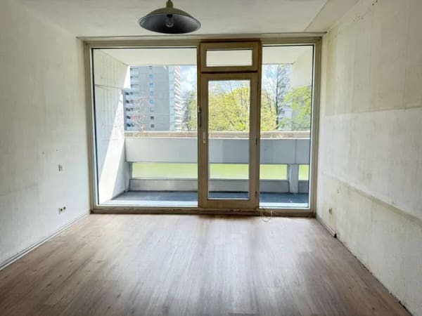 Immobilie in Taufkirchen - 4 Zimmer mit großzügigem Südbalkon & West-Loggia - Bild 4