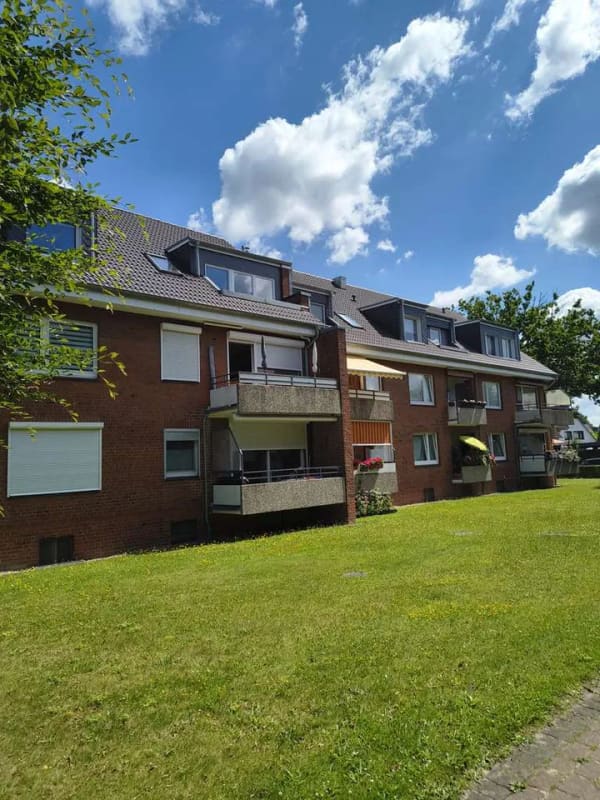 Immobilie in Rellingen - 2 1/2 Zimmerwohnung 65 m2 in Rellingen Mitte incl. Garage - Bild 1