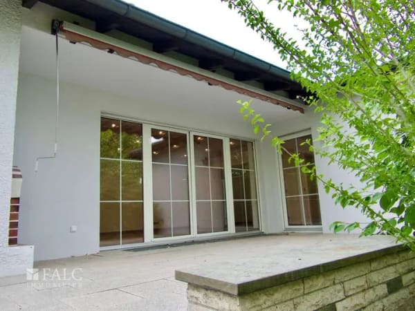 Immobilie in Kelheim - Einfach Mehr: Sanierter Bungalow mit sep. ELW, Garten, Do-Garage. Top-Lage-Zustand-Ausstattung. Frei - Bild 3