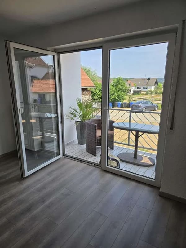 Immobilie in Gutenzell-Hürbel - PROVISIONSFREI! Umfassend renovierte/modernisierte 3-Zi-Whg. mit Balkon in Gutenzell-Hürbel  - Bild 1