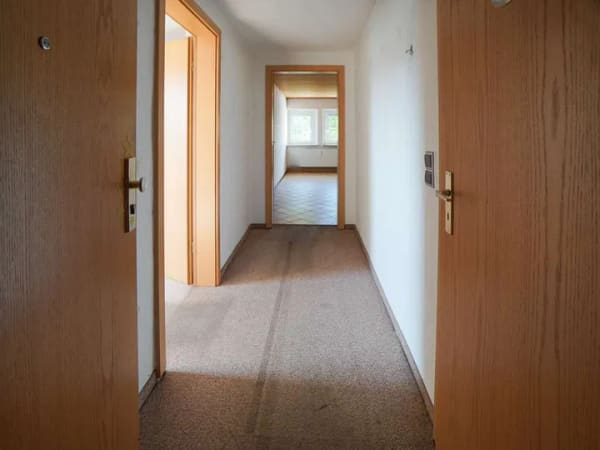 Immobilie in Johanngeorgenstadt - Raus aus der Stadt, ankommen im Erzgebirge – 2-Raum-Wohnung im Grünen - Bild 4