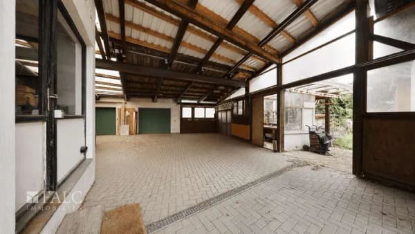 Immobilie in Hennef (Sieg) - Doppelhaushälfte mit Werkstatt, Ausbaupotenzial und vielseitigen Nutzungsmöglichkeiten - Bild 2
