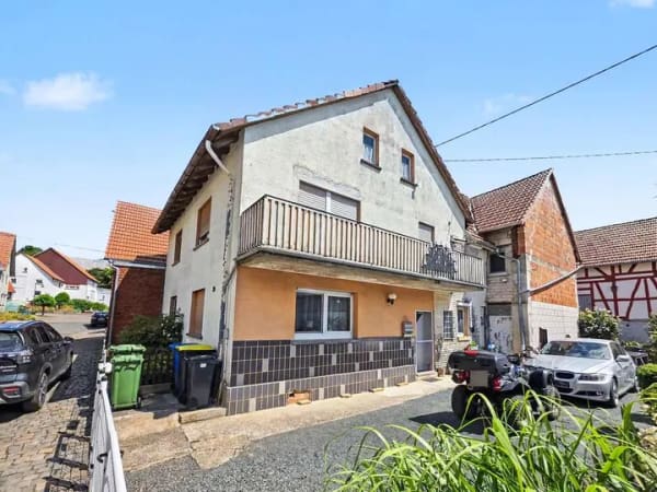 Immobilie in Grünberg - Grünberg-Lehnheim: Charmantes Einfamilienhaus mit großem Grundstück und Ausbaureserve - Bild 0