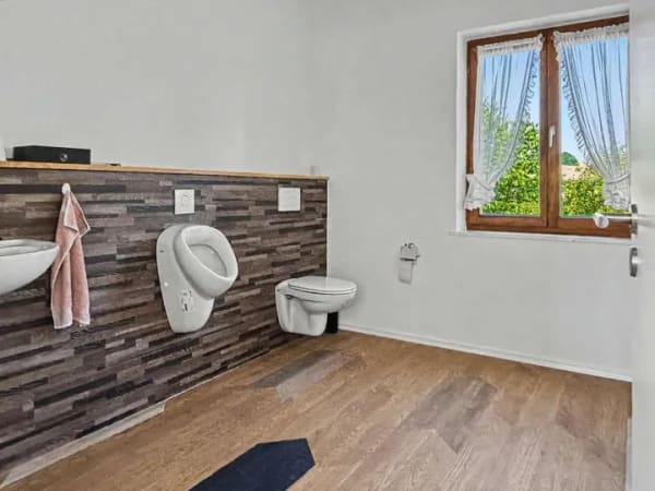 Immobilie in Mengkofen - Solides Wohn- und Geschäftshaus in zentraler Lage von Mengkofen-Weichshofen - Bild 4