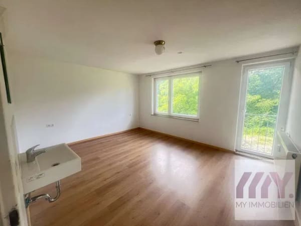 Immobilie in Wüstenrot - Kapitalanlage mit Potenzial – Genehmigte Monteurunterkunft auf gr Grundstück in Wüstenrot-Bärenbronn - Bild 4