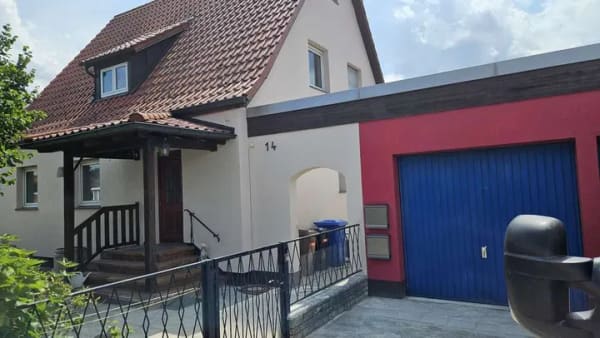 Immobilie in Pyrbaum - Viel Platz für den Alltag in diesem Einfamilienhaus in Pyrbaum - Bild 0