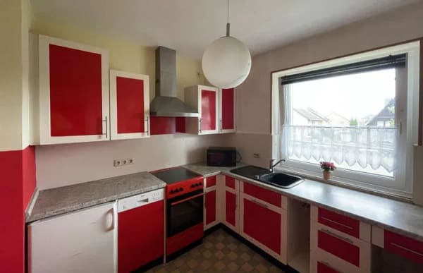 Immobilie in Lauenburg/Elbe - Gut geschnittene 2-Zi.-ETW mit EBK/ Balkon und Fahrstuhl - Bild 2