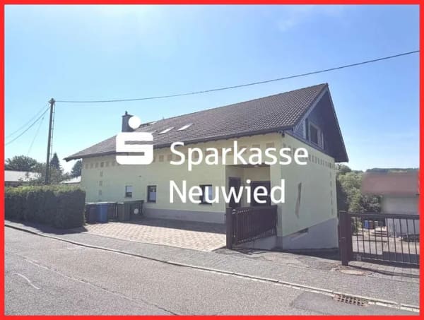 Immobilie in Windhagen - Gepflegtes MFH mit Lagerhalle in gefragter Wohnlage - Bild 0