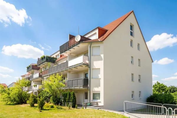 Immobilie in Radeburg - +++ Über den Dächern von Radeburg! Lichtdurchfluteter Maisonette-Traum mit Balkon und Fernblick! +++ - Bild 0