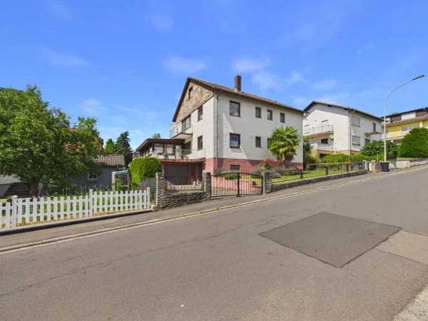 Immobilie in Nidda - Platzwunder mit Wintergarten und Entwicklungspotenzial in Ruhiger Lage von Nidda - OT - Bild 0